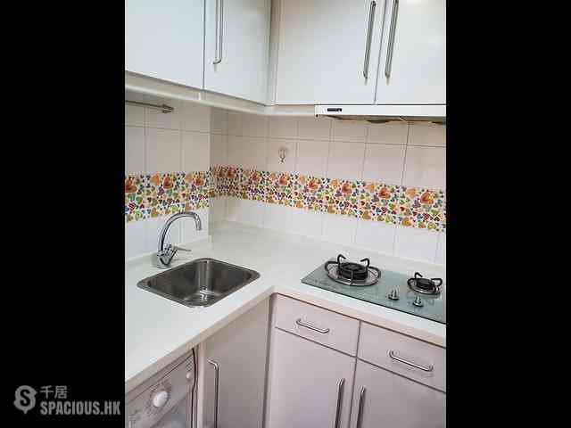 Wan Chai - Tonnochy Towers Block A 07