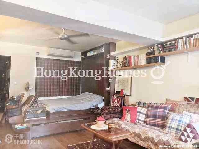 Wan Chai - Hip Sang Building 04