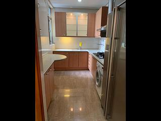 West Kowloon - Sorrento Phase 2 Block 1 02