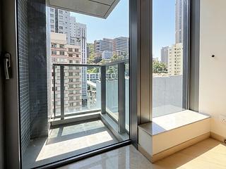 Shek Tong Tsui - Novum West 02