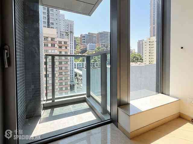 Shek Tong Tsui - Novum West 02