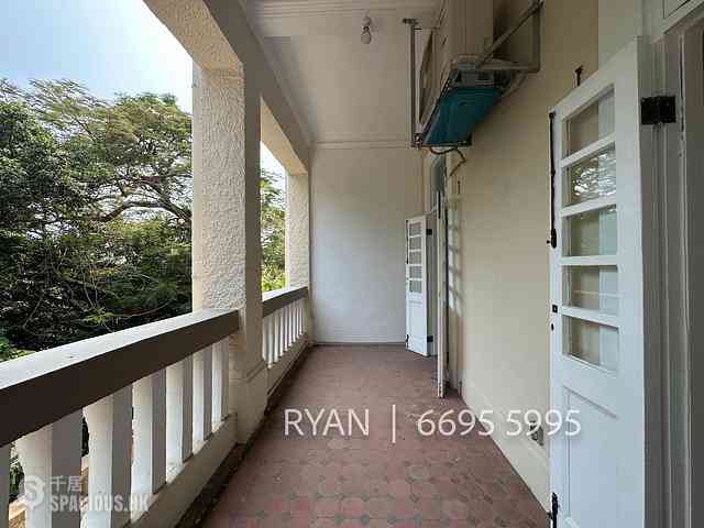 Pok Fu Lam - Felix Villas 04