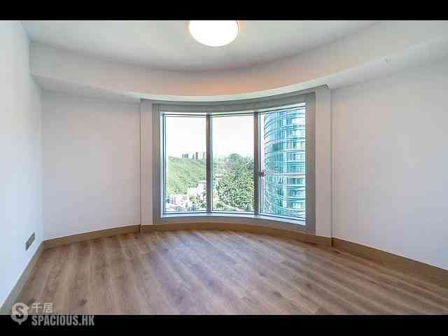 Stubbs Road - The Summit 13