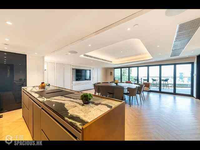 Stubbs Road - The Summit 03
