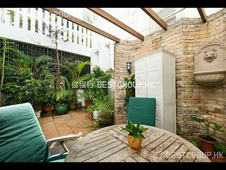 Chung Hom Kok - Coral Villas 04