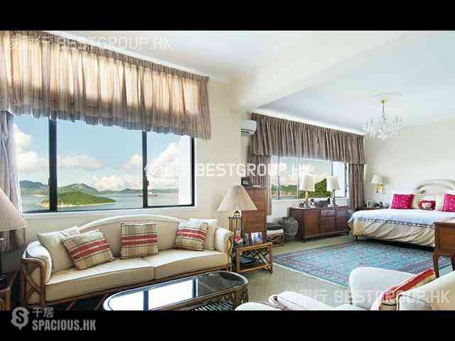 Chung Hom Kok - Coral Villas 05