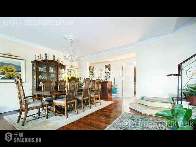 Chung Hom Kok - Coral Villas 07