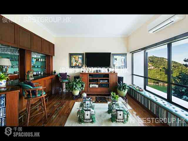 Chung Hom Kok - Coral Villas 09