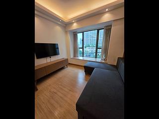 Tai Kok Tsui - Park Avenue Phase 1 Block 8 03