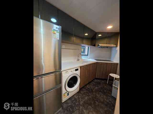 Tai Kok Tsui - Park Avenue Phase 1 Block 8 06