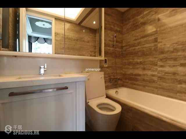 Wan Chai - The Avenue Phase 2 05