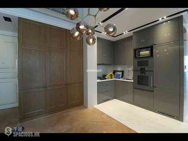 Wan Chai - The Avenue Phase 2 08