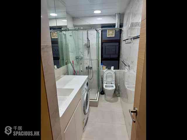 Mid Levels Central - Robinson Heights Block 3 03
