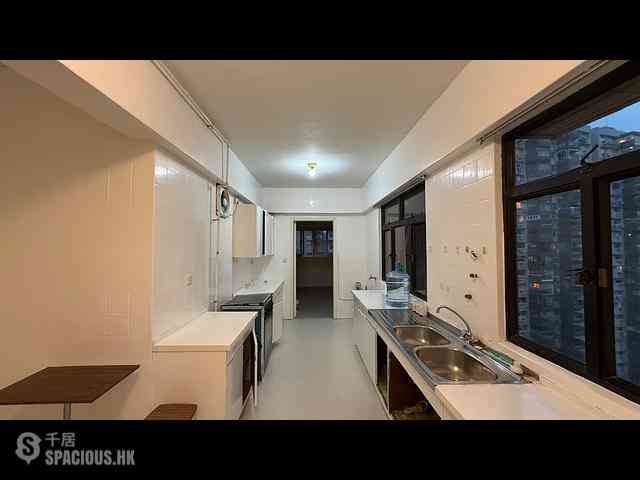 Pok Fu Lam - Baguio Villa 05