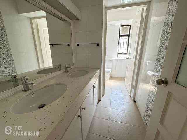 Braemar Hill - Wilshire Towers Block B 11