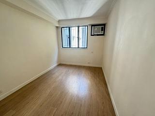 Braemar Hill - Wilshire Towers Block B 16