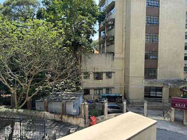 Braemar Hill - Wilshire Towers Block B 02