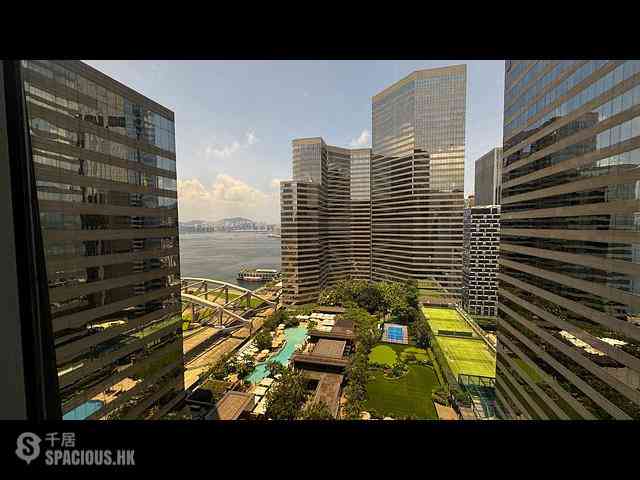 Wan Chai - Convention Plaza Apartments 01