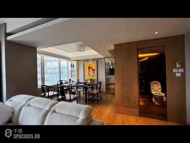 Wan Chai - Convention Plaza Apartments 04