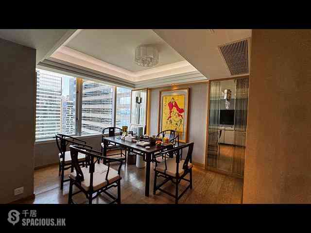 Wan Chai - Convention Plaza Apartments 05