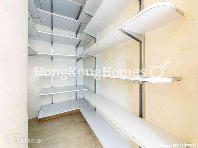 Tai Hang - Swiss Towers 06