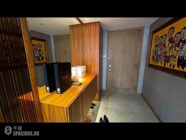Wan Chai - Convention Plaza Apartments 10