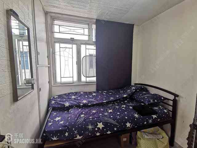 Wan Chai - Kwong Sang Hong Building Block D 05
