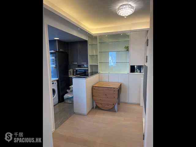 Sai Ying Pun - Golden Phoenix Court 09