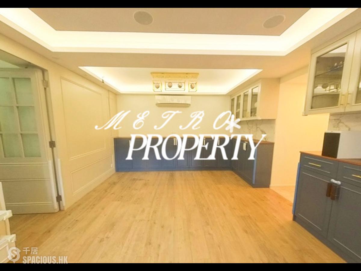 Mid Levels Central - The Grand Panorama 01