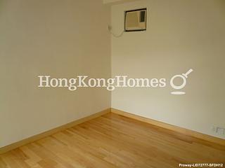 Tai Hang - Ronsdale Garden 04
