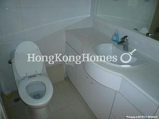 Tai Hang - Ronsdale Garden 05