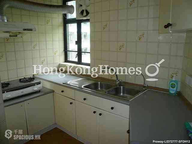 Tai Hang - Ronsdale Garden 08