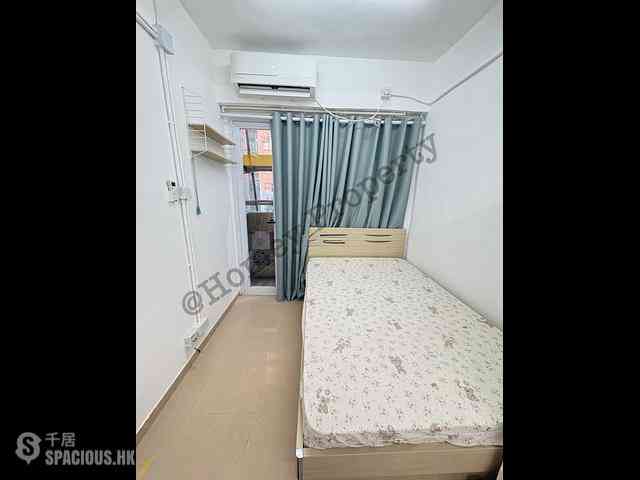 Shek Tong Tsui - Whitty Street Court 02