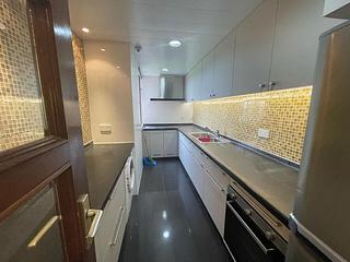 Tai Tam - Hong Kong Parkview Parkview Court Block 3 03