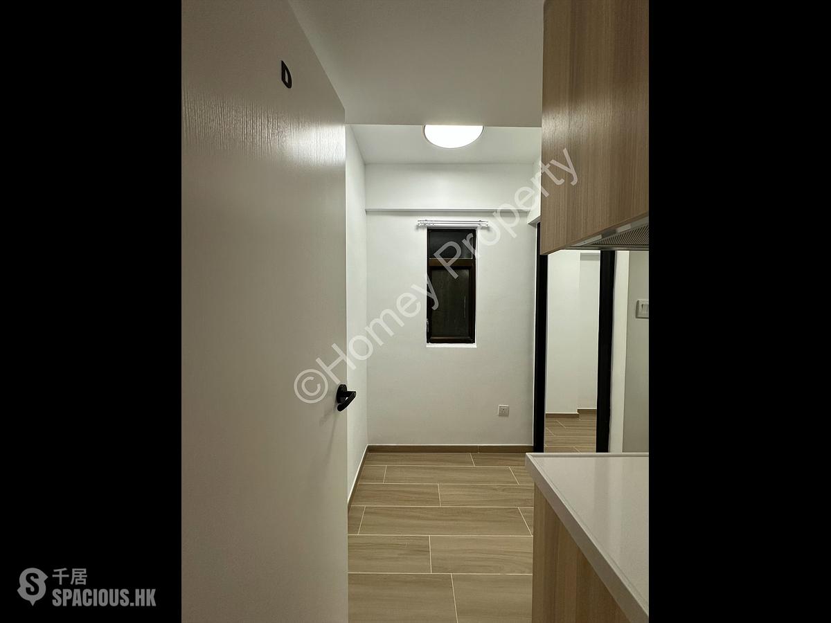 Jordan - New Lucky House 01