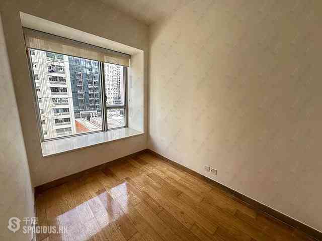 Sai Ying Pun - Island Crest 03