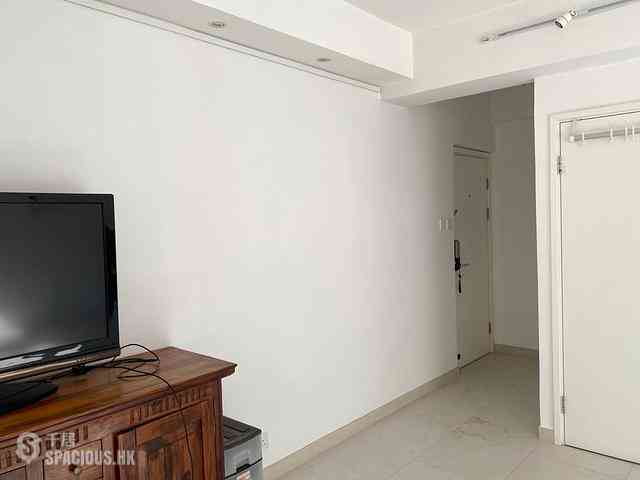Sai Ying Pun - Hing Tai Building 11