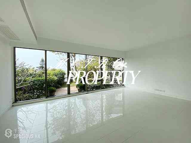 The Peak - Mount Austin Estate 11
