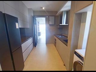 Chung Hom Kok - Hillgrove 06