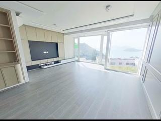 Chung Hom Kok - Hillgrove 02