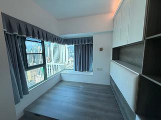 Wan Chai - Royal Court 05