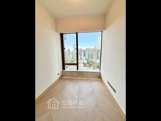 Mid Levels Central - 22A, Kennedy Road 04