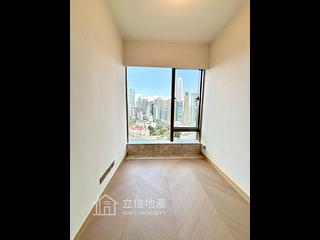Mid Levels Central - 22A, Kennedy Road 05