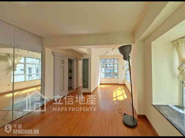 Mid Levels Central - Woodlands Court 02