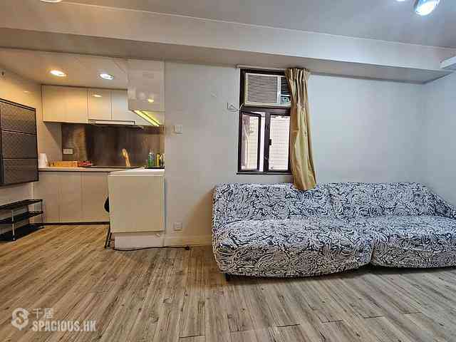 Wan Chai - Hang Shun Mansions 04