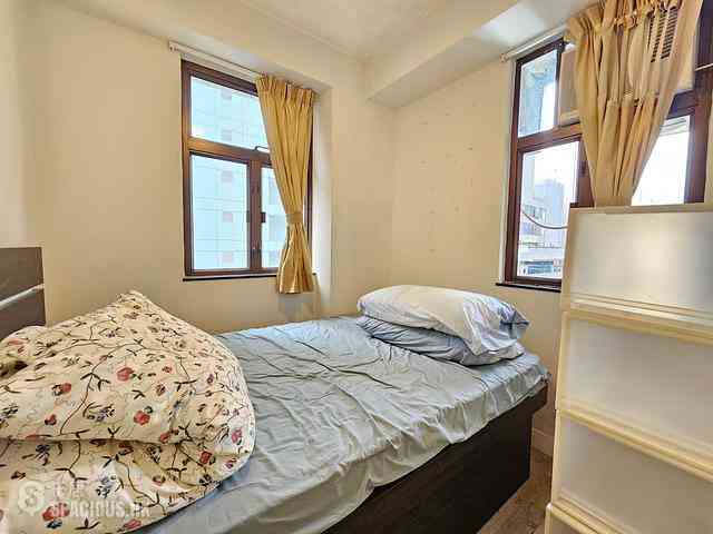 Wan Chai - Hang Shun Mansions 10