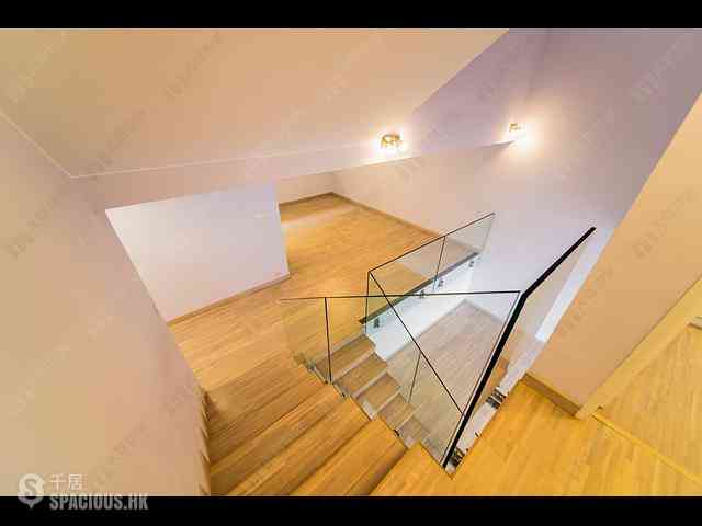 Mid Levels Central - May Tower Block 1 04