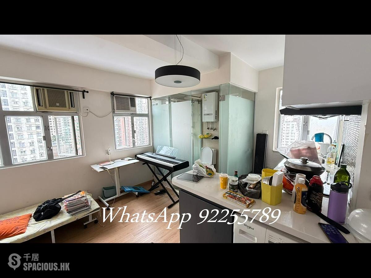 Sai Ying Pun - Tung Cheung Building 01