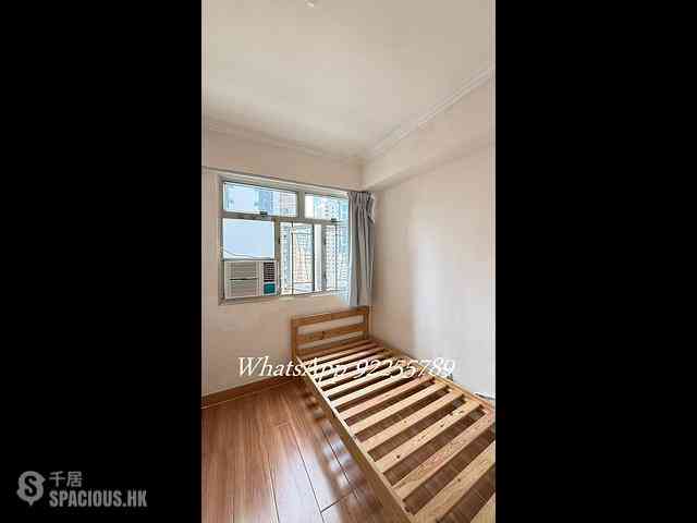Sai Ying Pun - Tung Cheung Building 04
