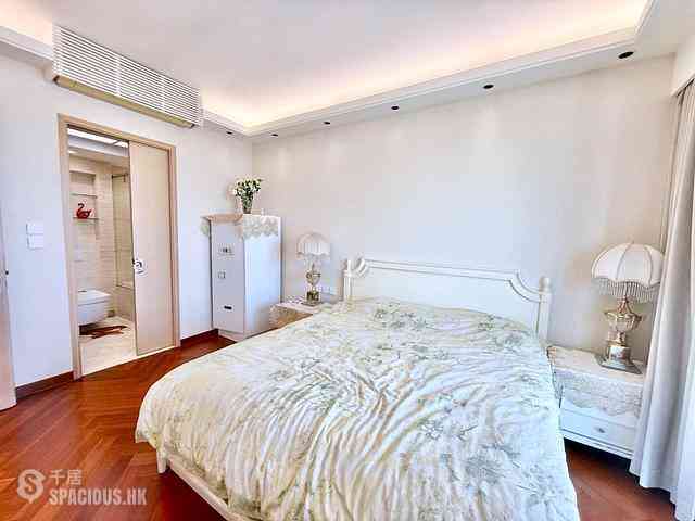 Wong Chuk Hang - Marinella 12